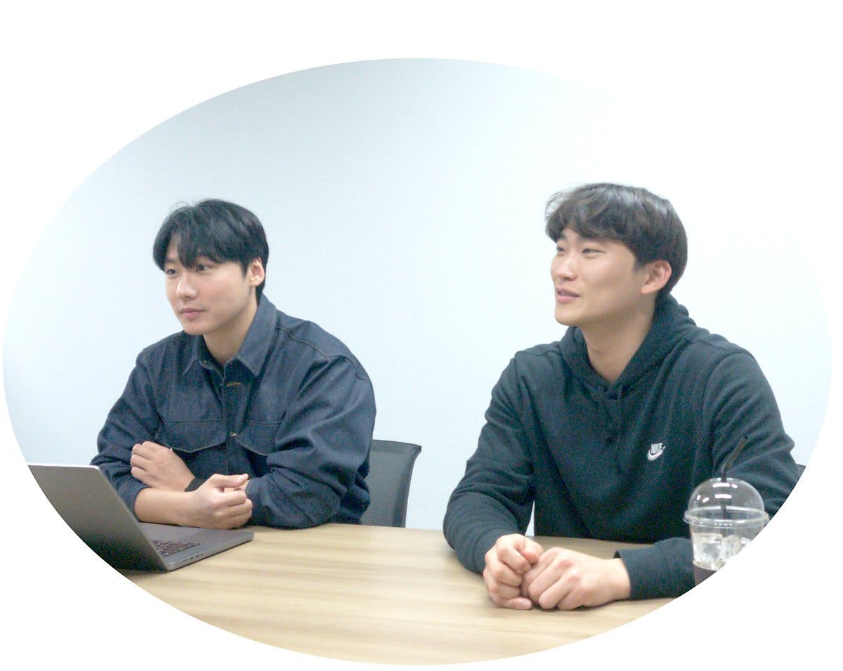 사진. (왼쪽부터) 셀렉트스타 AI팀 NLP 연구원 김민우, AI팀 팀장 강바롬