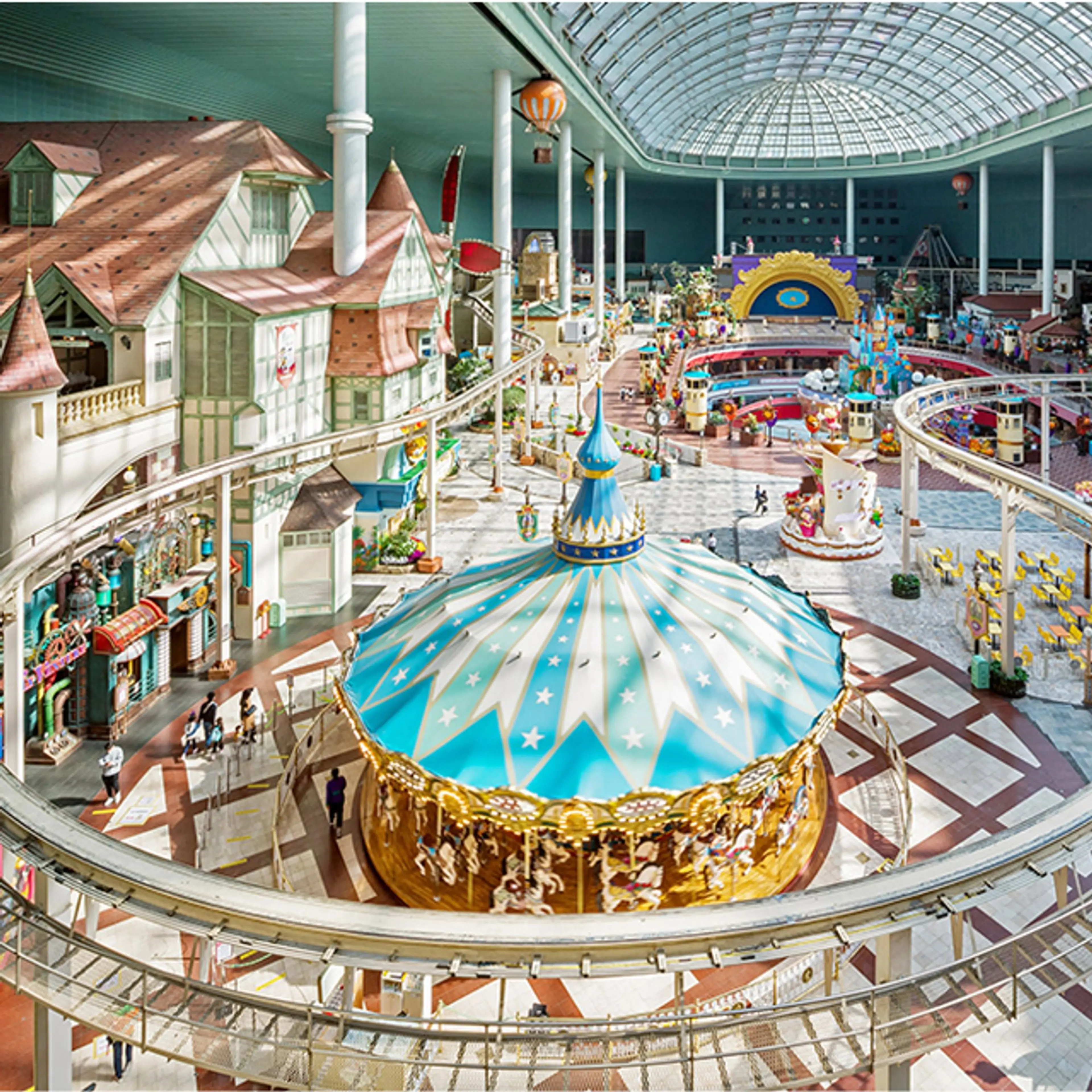 Lotteworld (롯데월드)