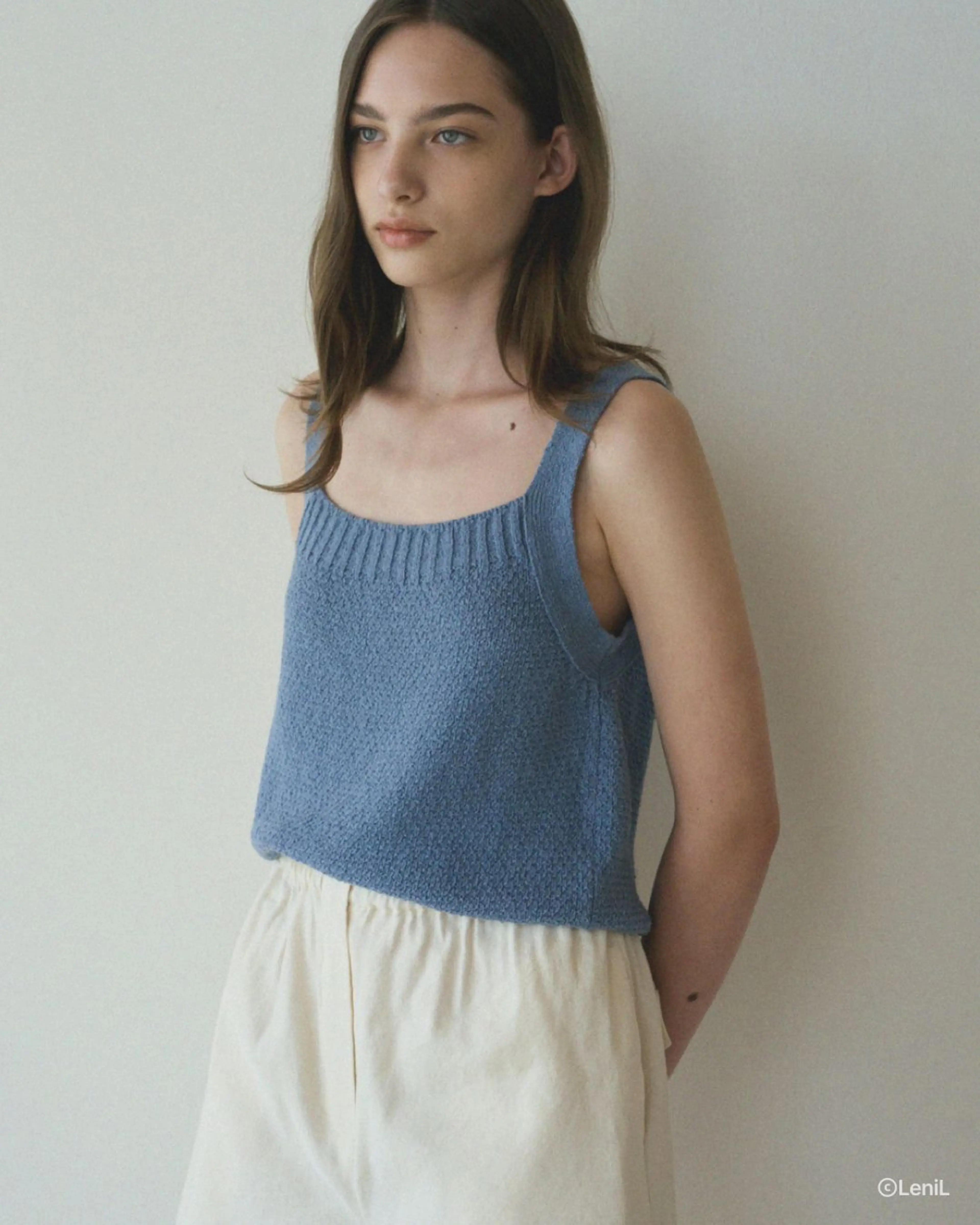 Bay Knit Sleeveless (Blue) - 르닐