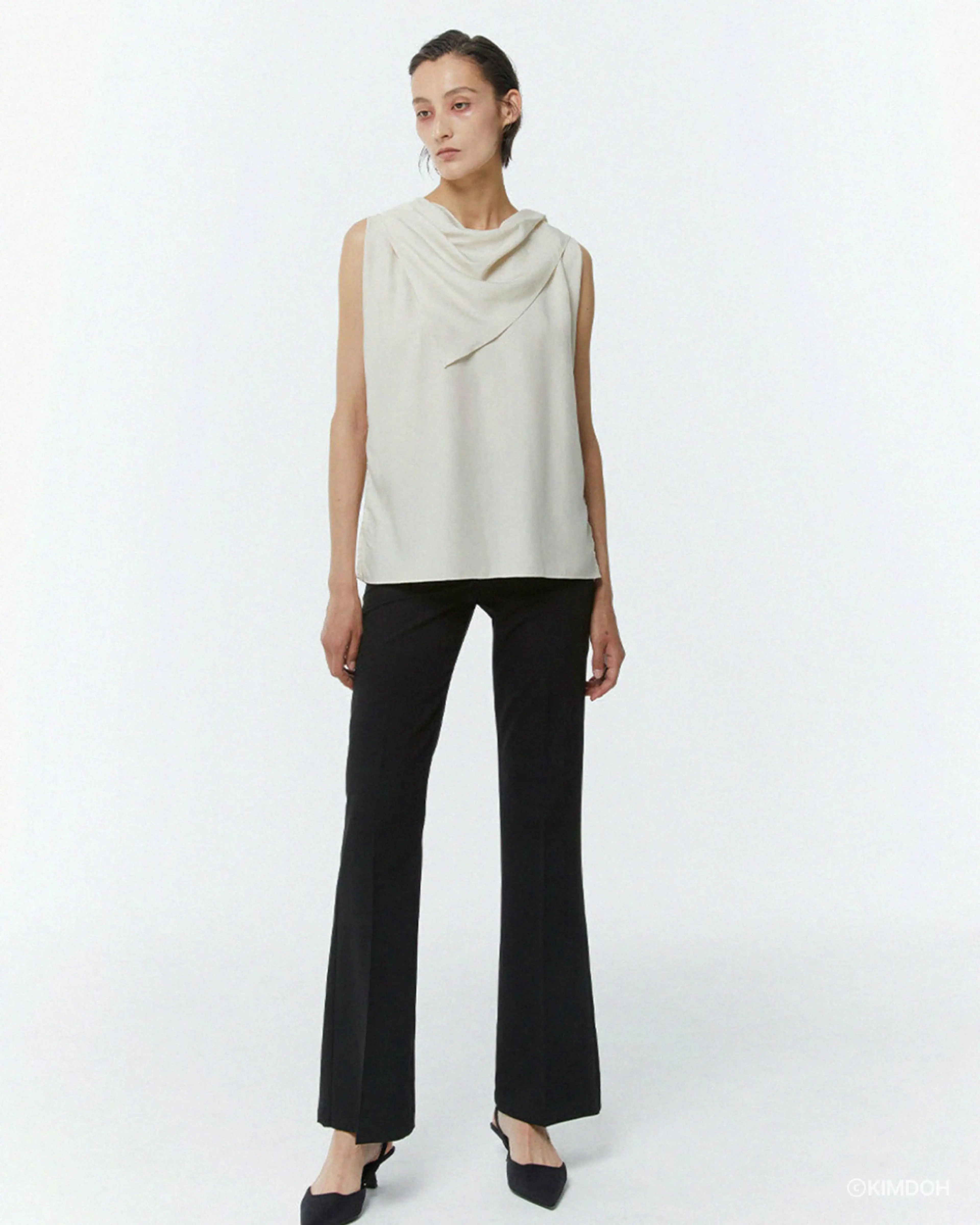 킴도 DRAFFED SLEEVELESS TOP IVORY