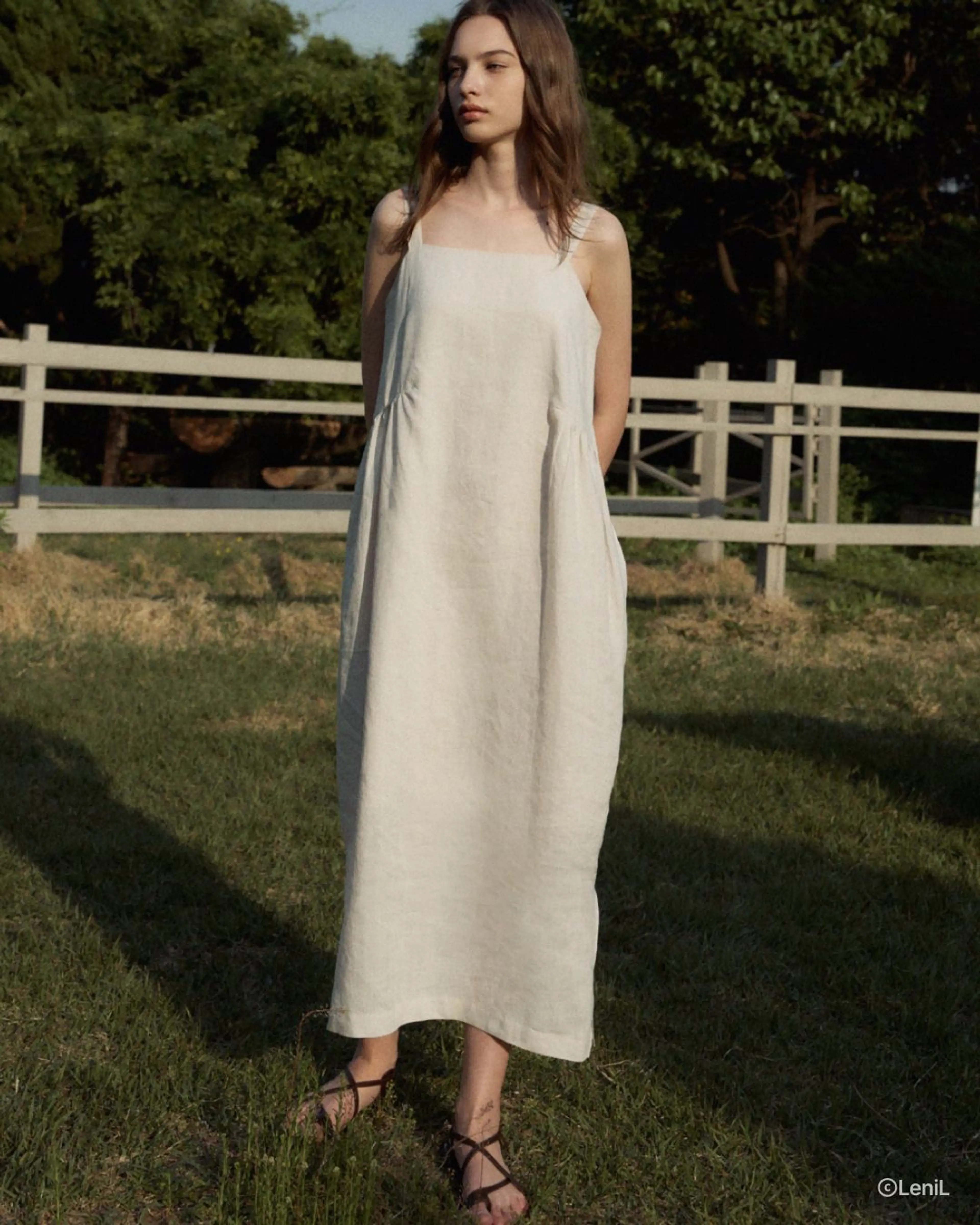 Bernet Sleeveless Dress (Cream) - 르닐