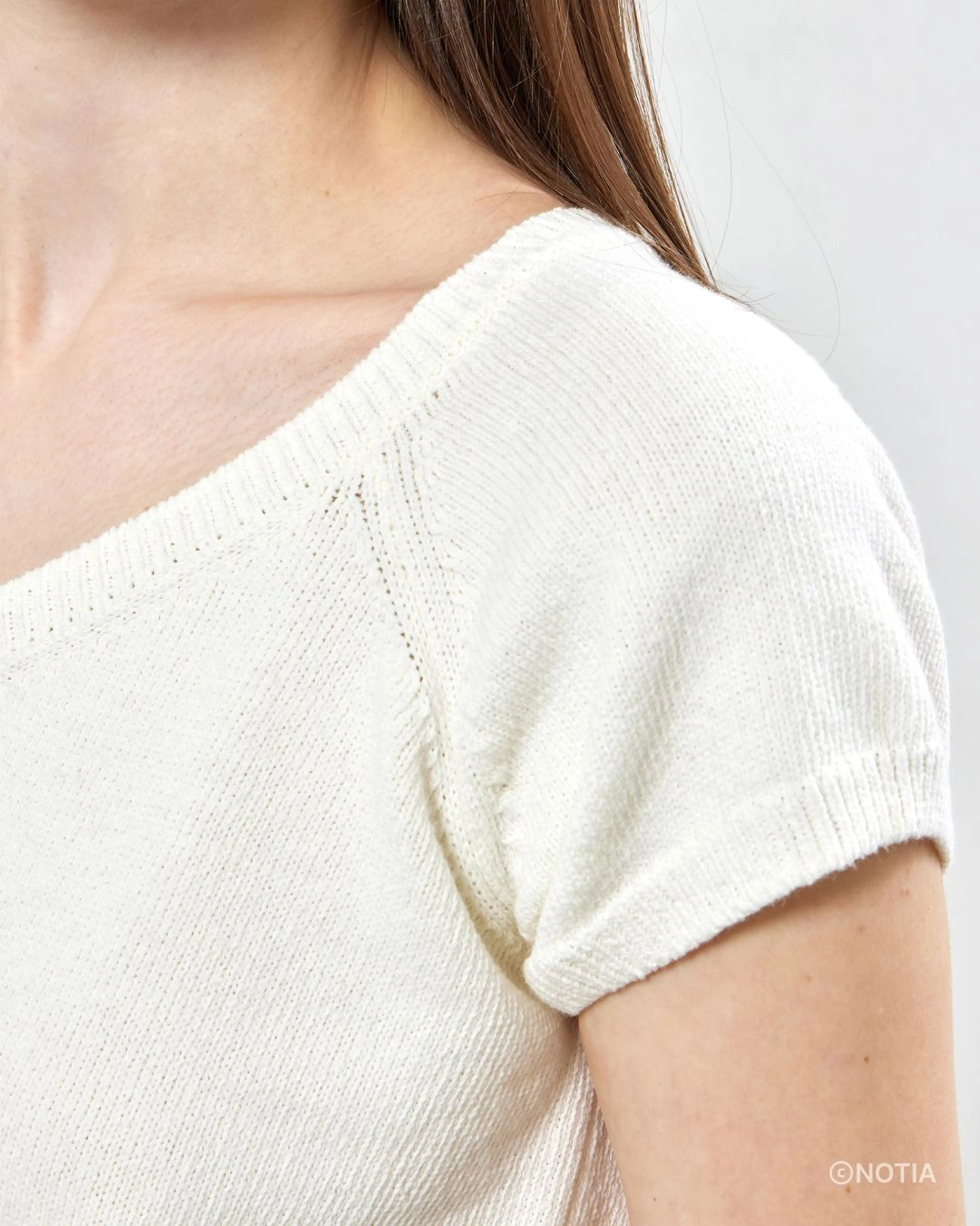 [노티아] CLEAN COTTON CAP SLEEVE KNIT TOP - IVORY